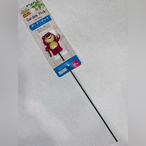 Disney Accents Nwt Disneys Pixar Garden Character Pick In Toy Story